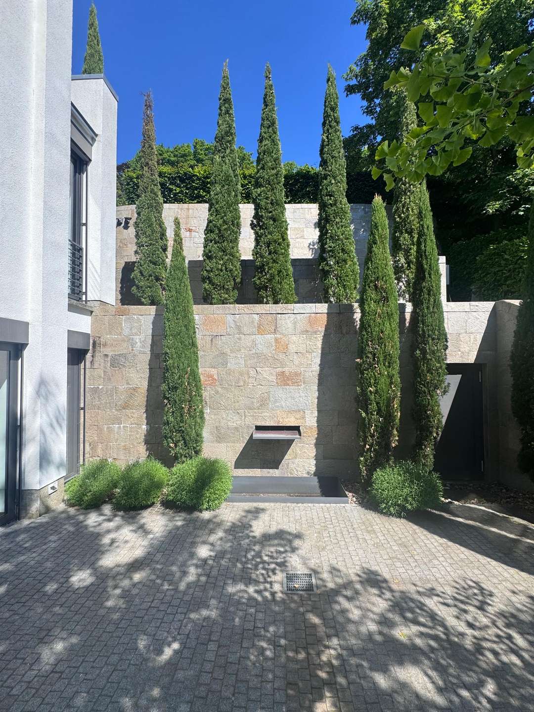 Architektonische Eleganz auf höchstem Niveau
